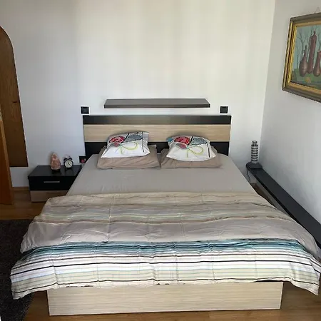 Mi Casa Es Tu Casa 부쿠레슈티